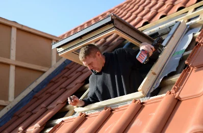 Pose de fenêtres de toit Velux au Latet